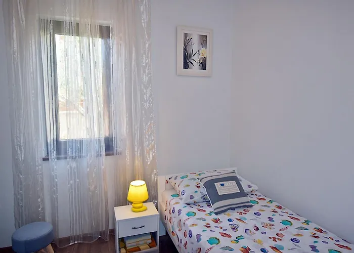 Apartment Tina & Denis Pula