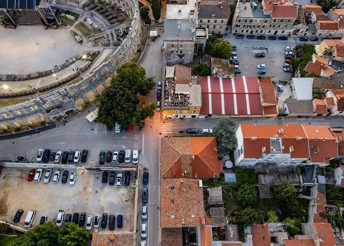 Tina & Denis Apartamento Pula