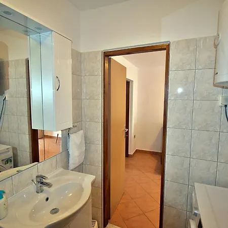 Tina & Denis Apartman Pula